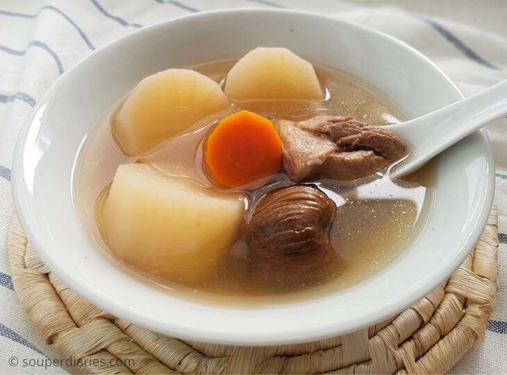 Chinese White Radish Soup 白萝卜汤 Huang Kitchen