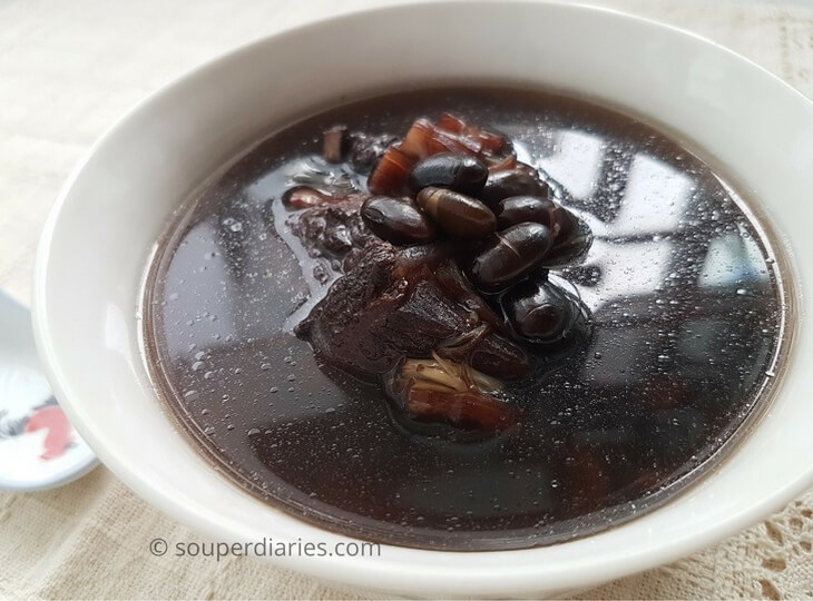 black bean soup calories