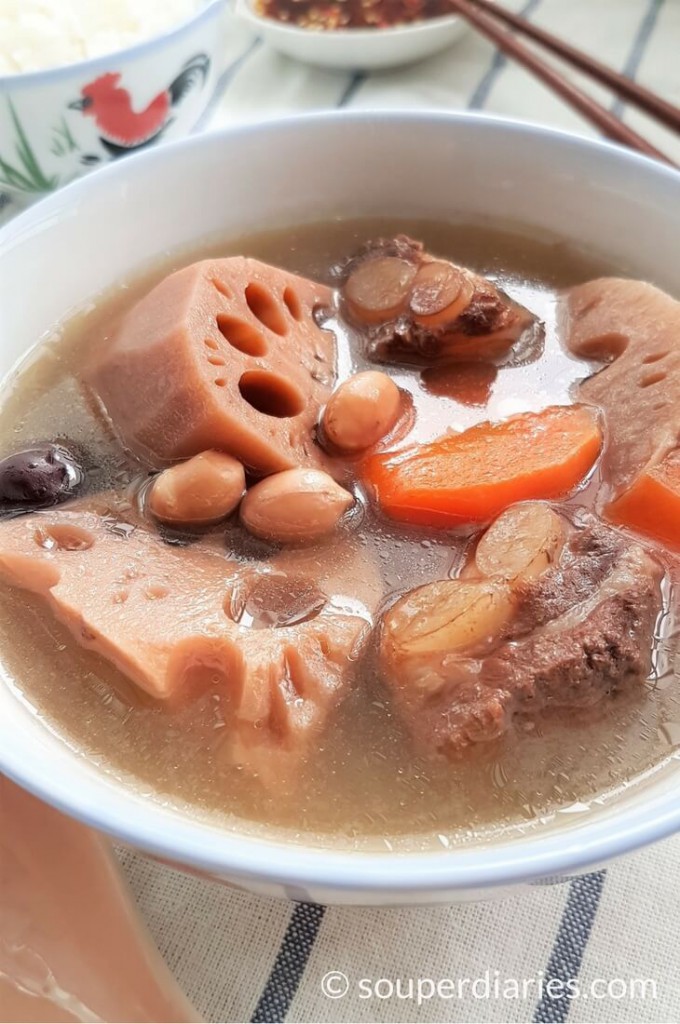 Lotus Root Soup With Pork Ribs (排骨莲藕汤) - Souper Diaries