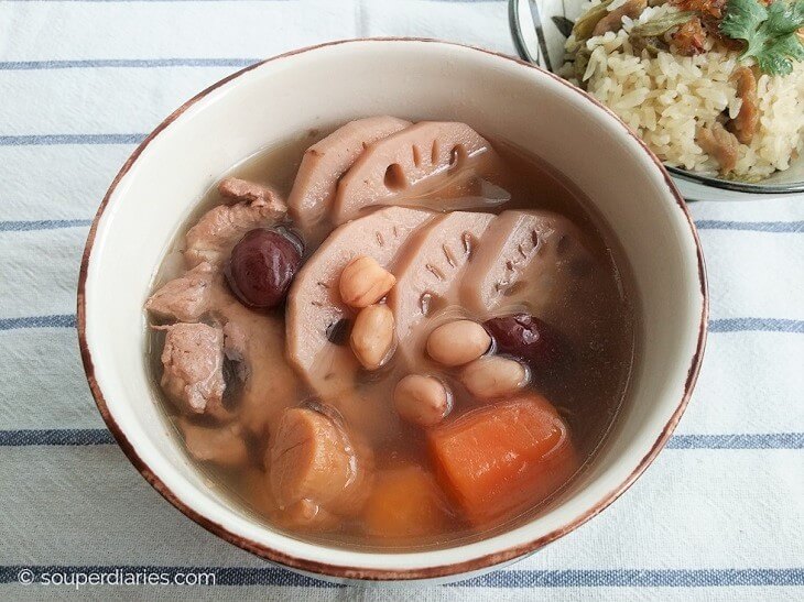 Lotus Root and Pork Soup (蓮藕汤) - Wok and Kin