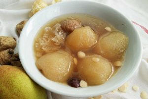 Chinese pear soup with pork ribs