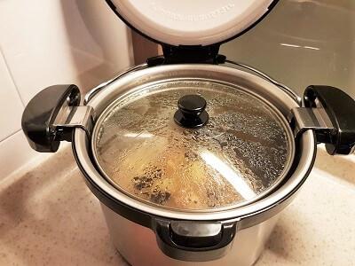 What is a thermal cooker