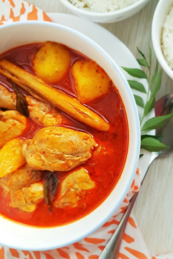 Curry chicken with potatoes