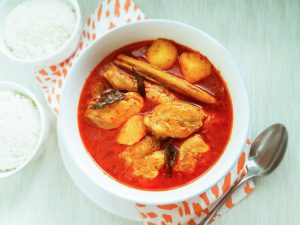 Curry chicken with potatoes