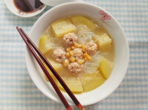 Hairy Gourd Soup