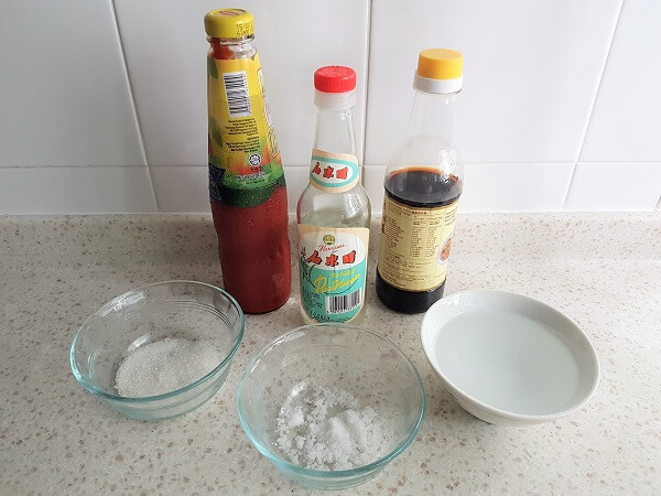 Sweet and sour sauce ingredients