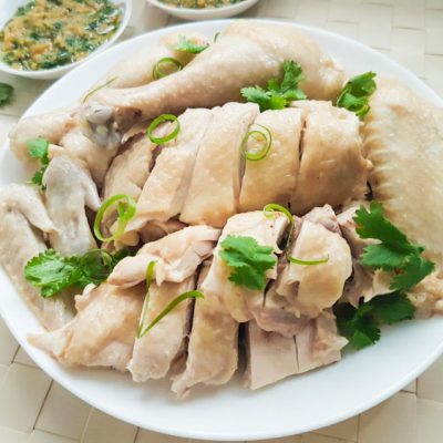 Chinese Poached Chicken (白斩鸡)
