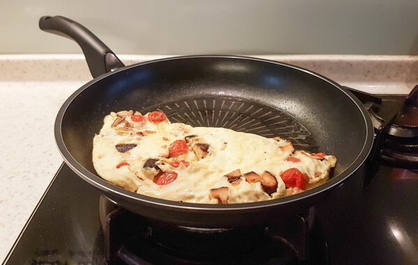 Happycall Titanium Frying Pan Review (Plasma IH) - Souper Diaries